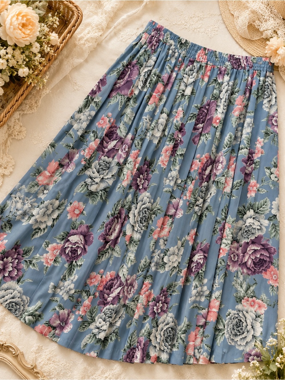 Vintage Blue Floral Pleated Skirt Size L/XL Cottagecore Grandma Chic Midi Skirt